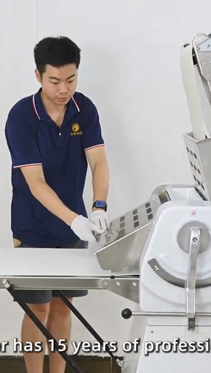 Dough sheeter operation video